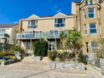 Victoria Parade, Pwllheli